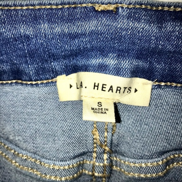 Women's Denim Mini Skirt - Picture 3 of 5